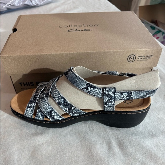 Clarks Collection Strappy Sandals • Navy Snakeskin Print • Clarks sandals - Picture 3 of 5